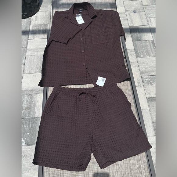 Forever 21 matching outfit too and bottom - Picture 4 of 5